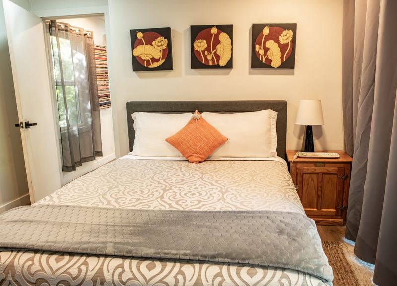 Bedroom 2 bed and forest view